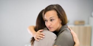 ZLO NIKADA NE DOLAZI BEZ NAJAVE – evo kako da prepoznaš osobu koja ti želi zlo prije nego što ti naudi ZLO NIKADA NE DOLAZI BEZ NAJAVE – evo kako da prepoznaš osobu koja ti želi zlo prije nego što ti naudi - featured image